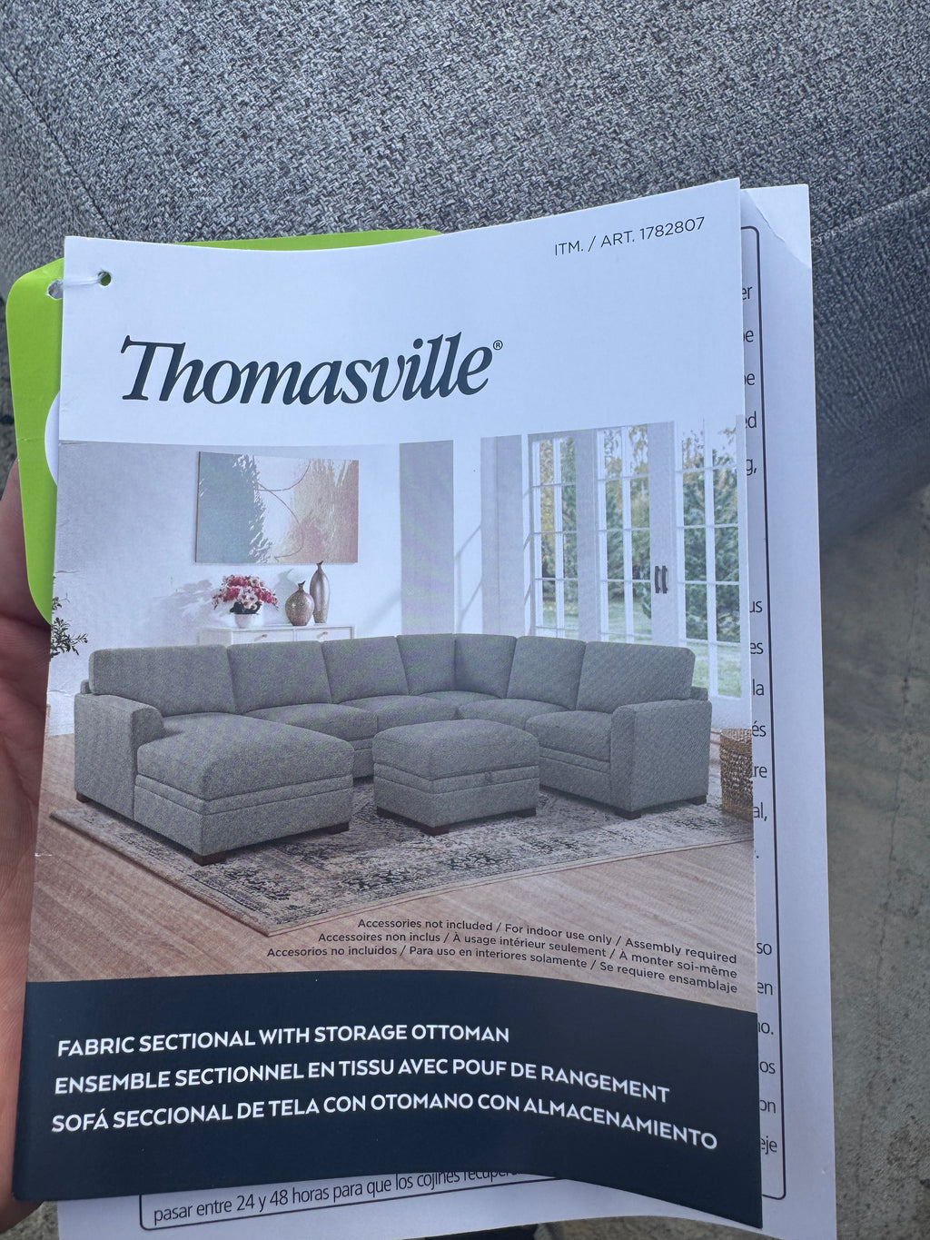 Langdon Light Gray Sectional w/ottoman |Brand New|